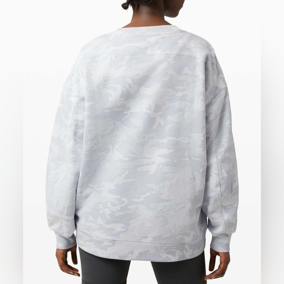 Lululemon Perfectly Oversized Crew in Incognito Camo Alpine White Multi Size 6 - Picture 2 of 12